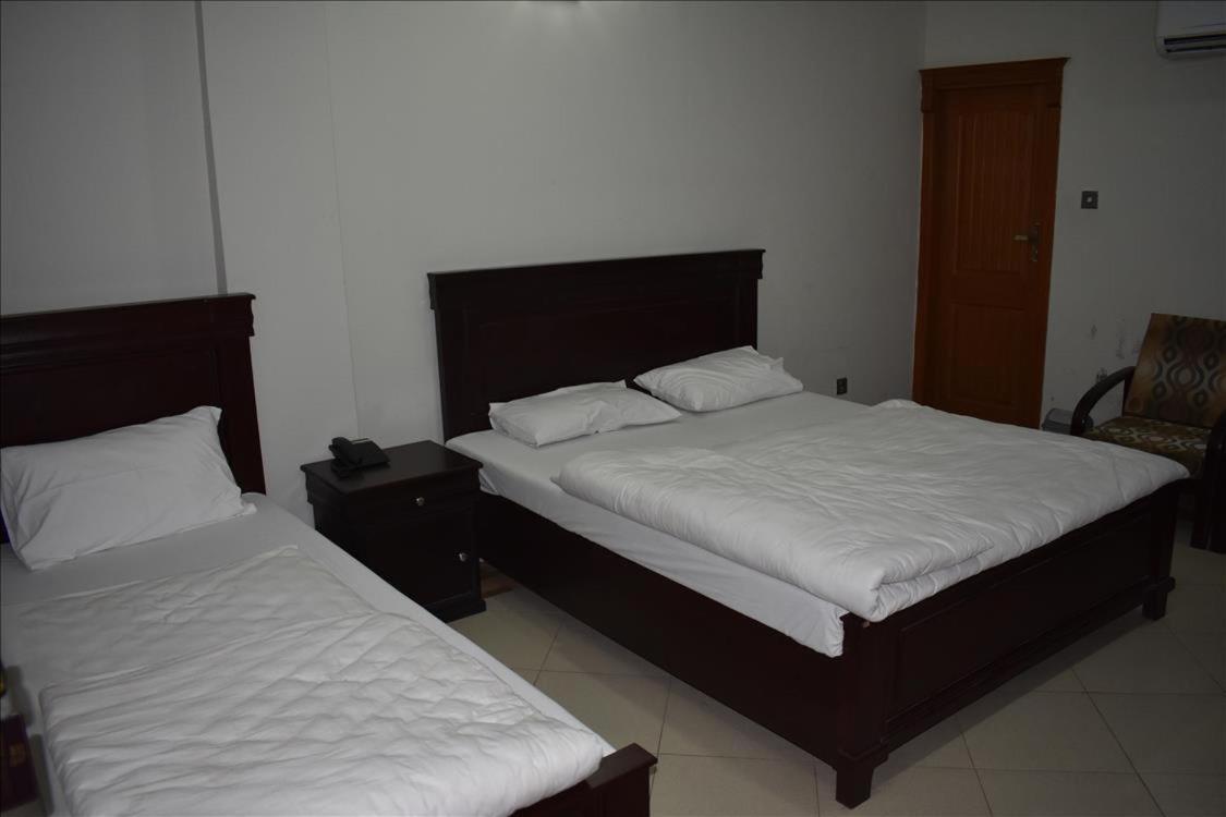 Hotel Kashmir Inn Равалпинди Екстериор снимка